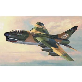 Hasegawa - 1/48 A-7D CORSAIR II VIETNAM SCHEME 07539 (11/24) *