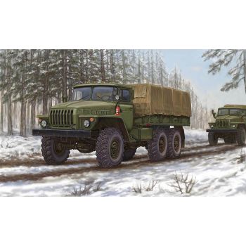 Trumpeter - 1/35 Russian Ural-4320 Truck - Trp01012