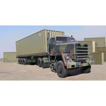 Trumpeter - 1/35 M915 Truck With Flatbedtrailer En 40ft Container - Trp01015