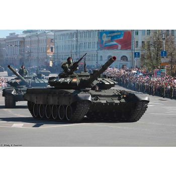 Trumpeter - 1/35 Russian T-72b3 Mbt - Trp09508